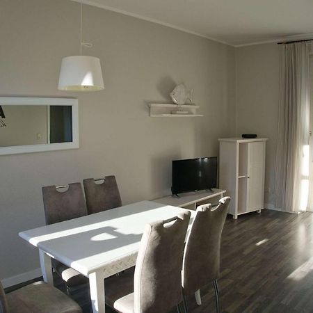 Residenz Strandeck FeWo 1, inklusive Sauna und Schwimmbadnutzung im AHOI Sellin Goehren  Exterior foto
